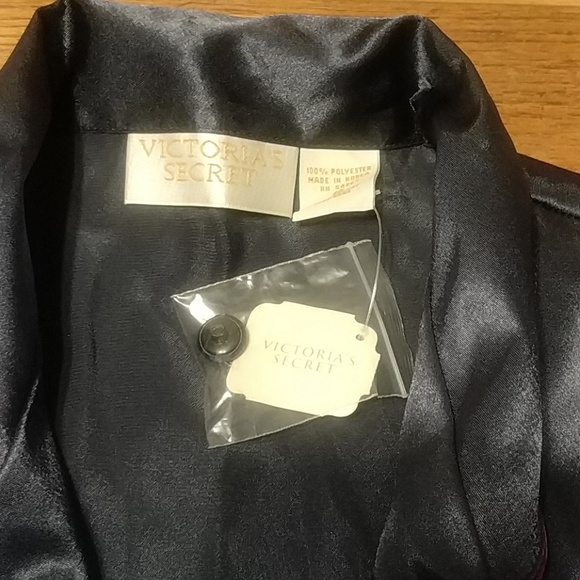 Victoria's Secret Sleep Shirt - Picture 4 of 5